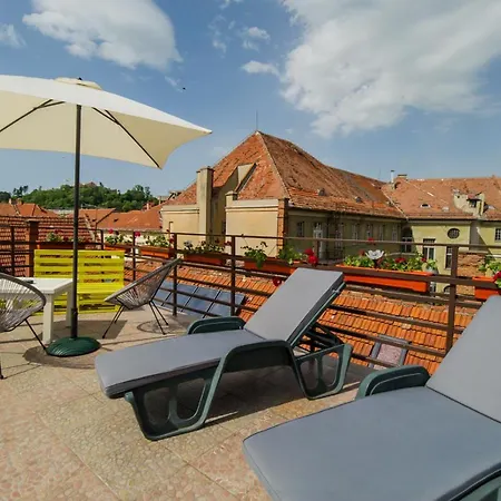Rooftop Central Apartment Brasov Exterior photo